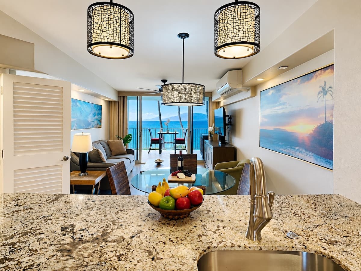 Condo in Kihei · ★4.93 · 1 bedroom · 2 beds · 1 bath - Photo 3