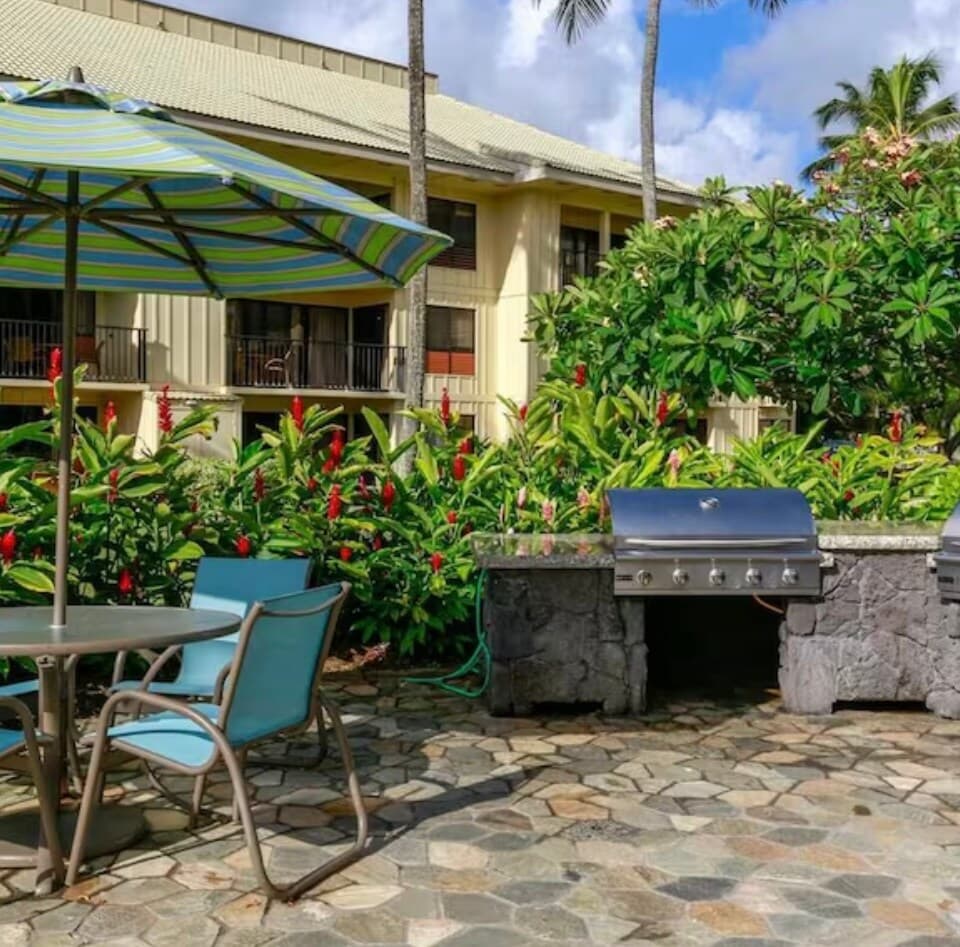 Condo in Lihue · ★4.6 · 1 bedroom · 2 beds · 2 baths - Photo 4
