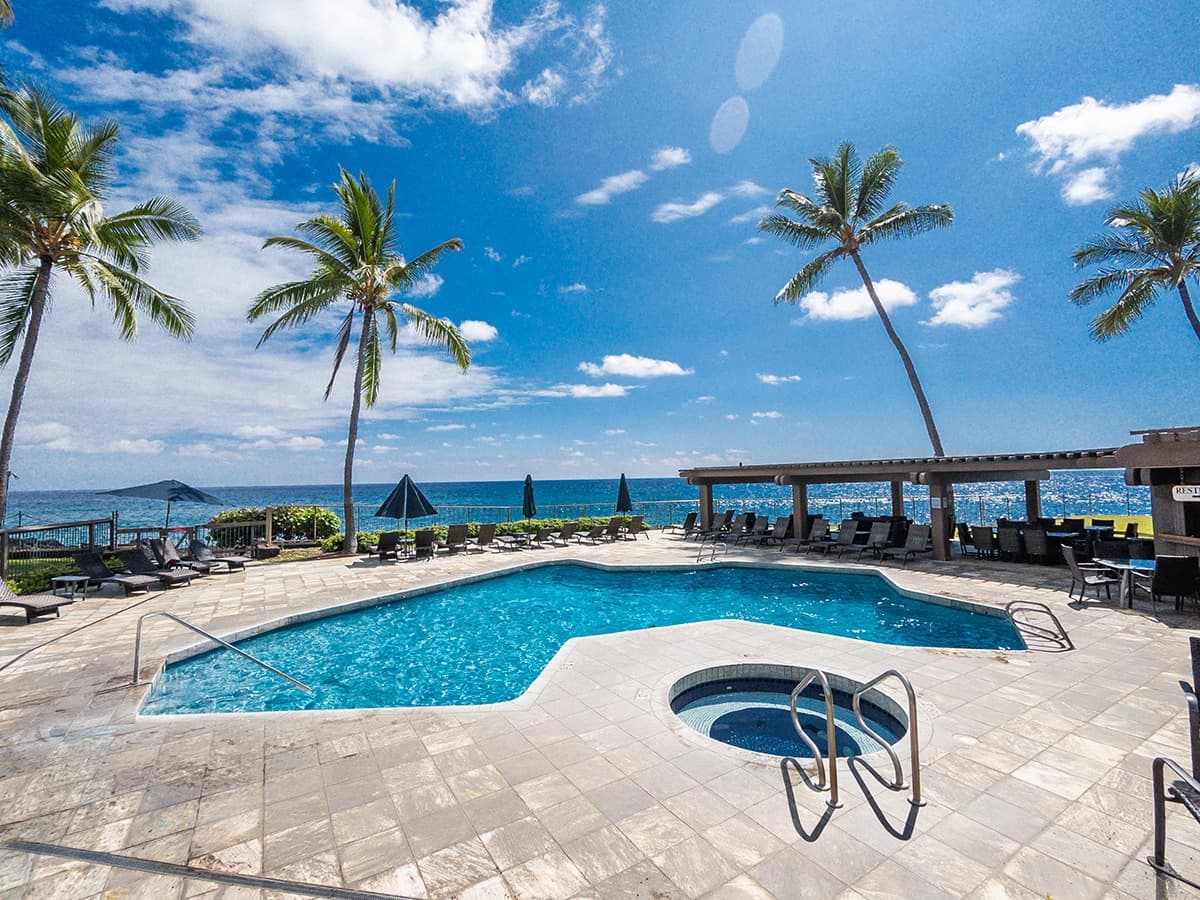 High-End Ocean Sanctuary with Upgraded Interiors - Photo 5