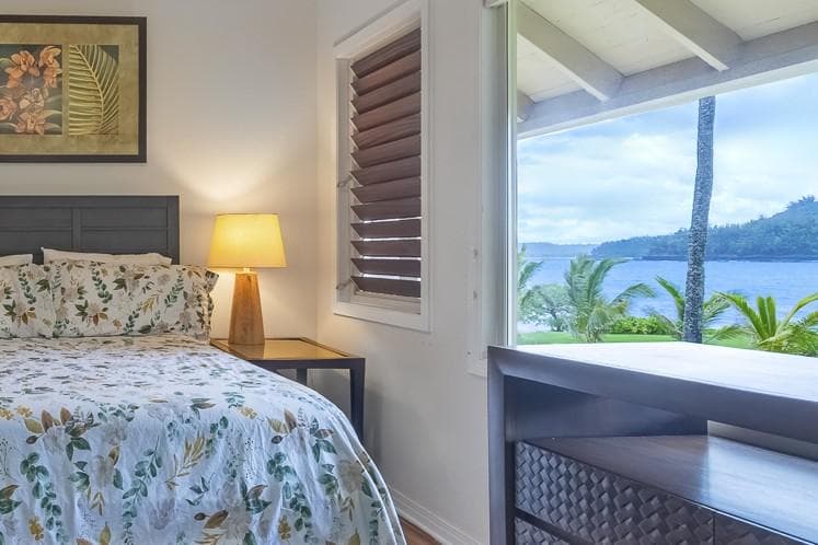 Condo in Hanalei · ★4.66 · 2 bedrooms · 2 beds · 1.5 baths - Photo 4