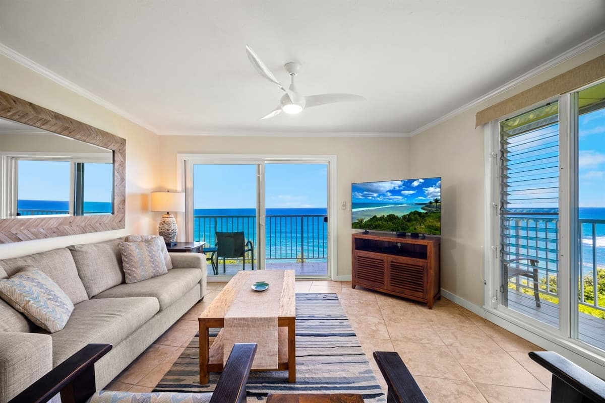 Condo in Princeville · ★4.94 · 2 bedrooms · 2 beds · 2 baths - Photo 1