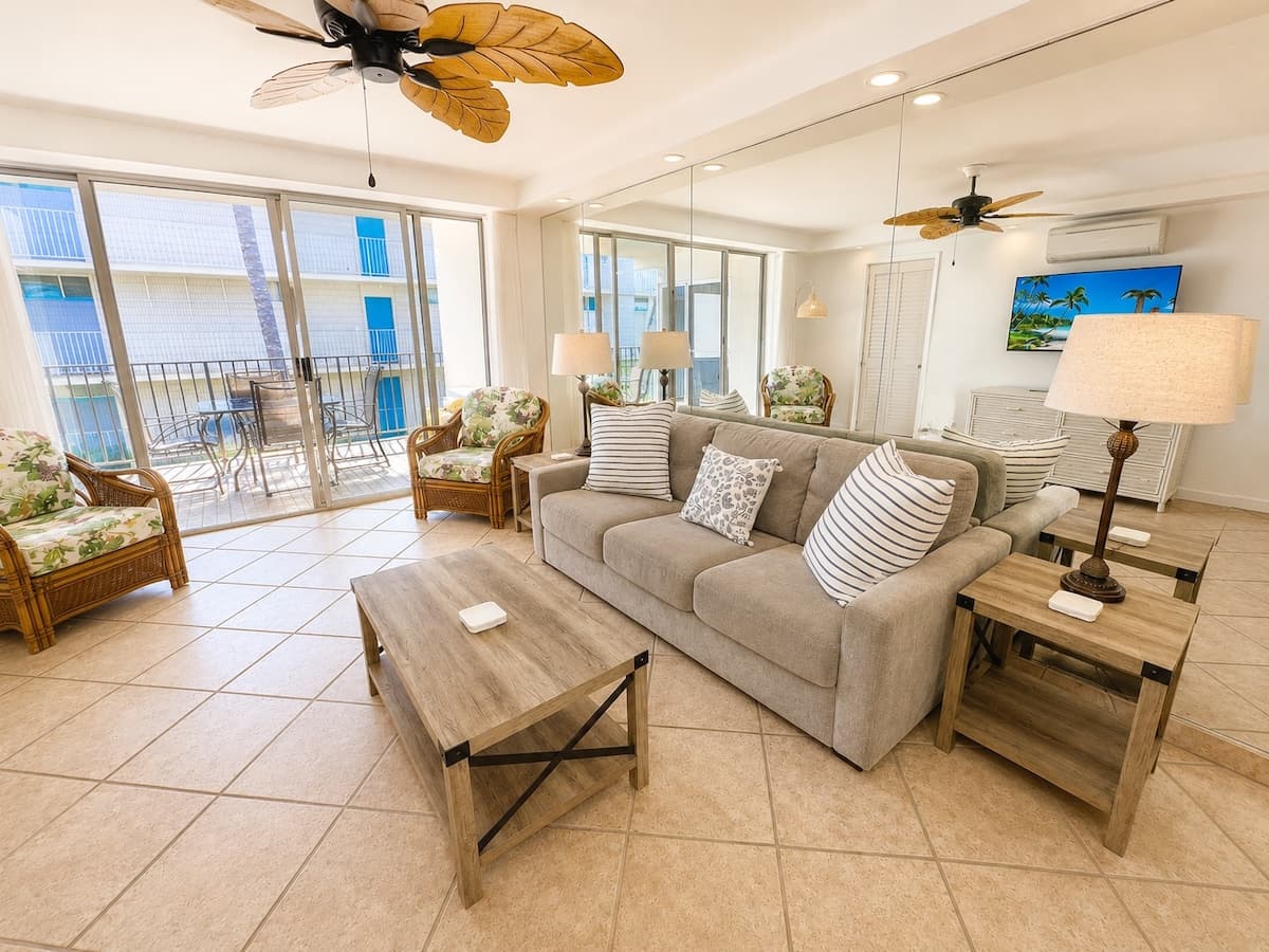 Splendid Partial Oceanview 2Bed 2Bath Remodel - Photo 5