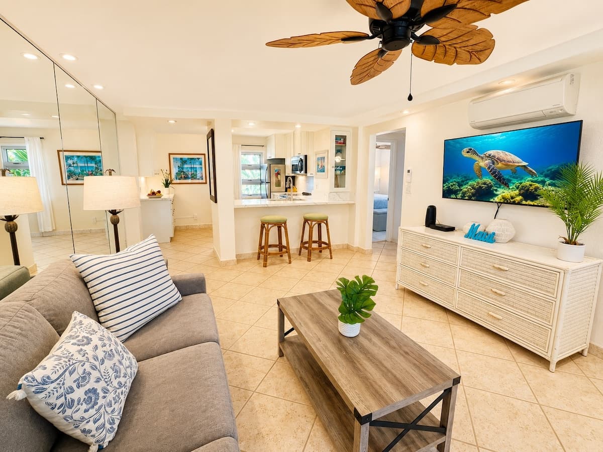 Splendid Partial Oceanview 2Bed 2Bath Remodel - Photo 3