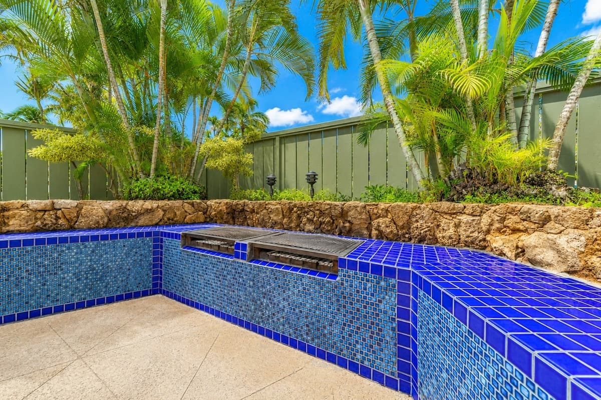 Condo in Kahuku · ★4.64 · 1 bedroom · 2 beds · 1 private bath - Photo 4