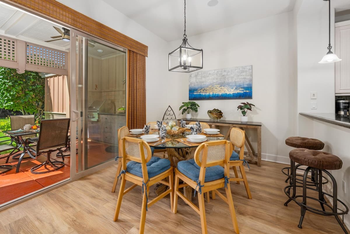 Townhouse in Waimea · ★5.0 · 2 bedrooms · 3 beds · 2.5 baths - Photo 4