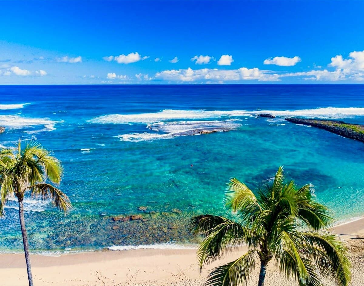 Condo in Kahuku · ★4.98 · 2 bedrooms · 3 beds · 2 private baths - Photo 4