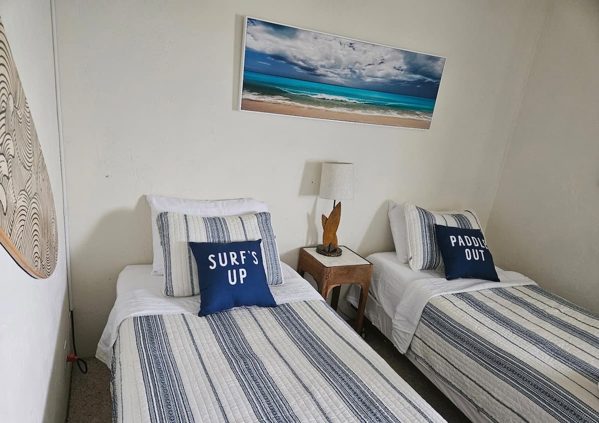 Condo in Kailua-Kona · ★4.92 · 2 bedrooms · 4 beds · 2 private baths - Photo 1