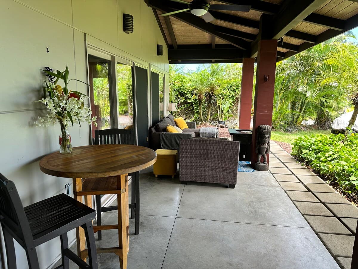 Guesthouse in Pahoa · ★4.99 · 1 bedroom · 1 bed · 1 bath - Photo 1