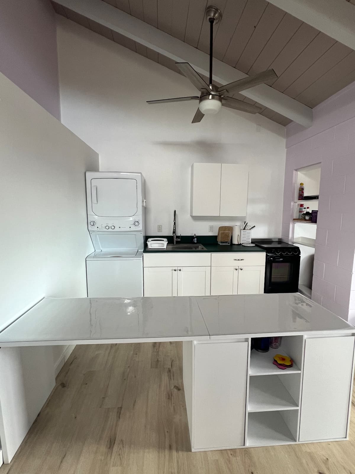 Home in Kailua-Kona · ★4.97 · 1 bedroom · 2 beds · 1 private bath - Photo 5