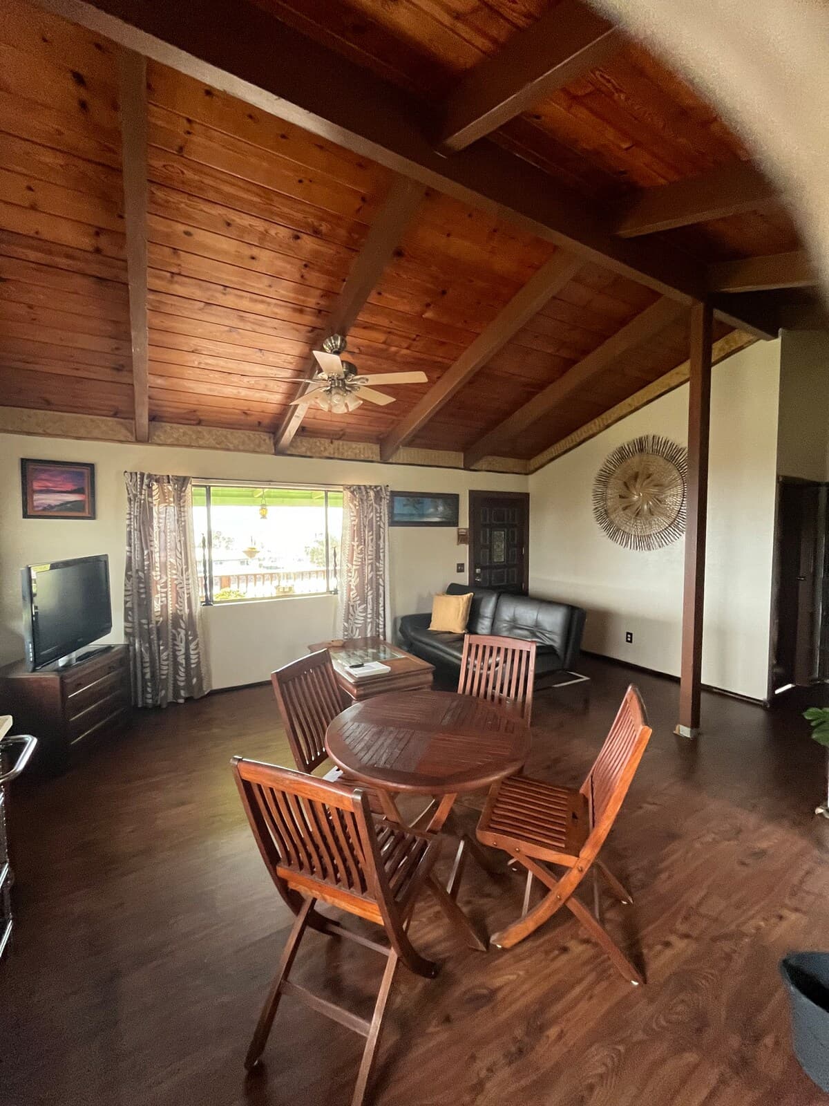 Home in Captain Cook · ★4.88 · 2 bedrooms · 2 beds · 1 private bath - Photo 1