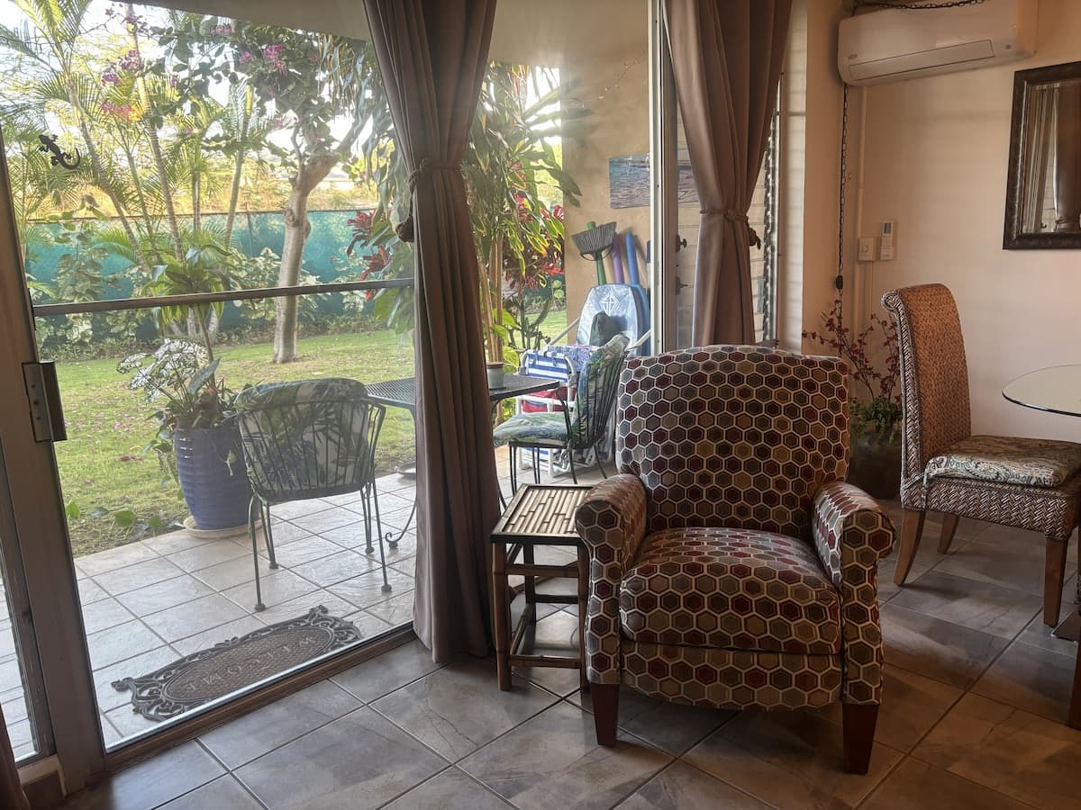 Updated 1st Floor Maui condo - Photo 3
