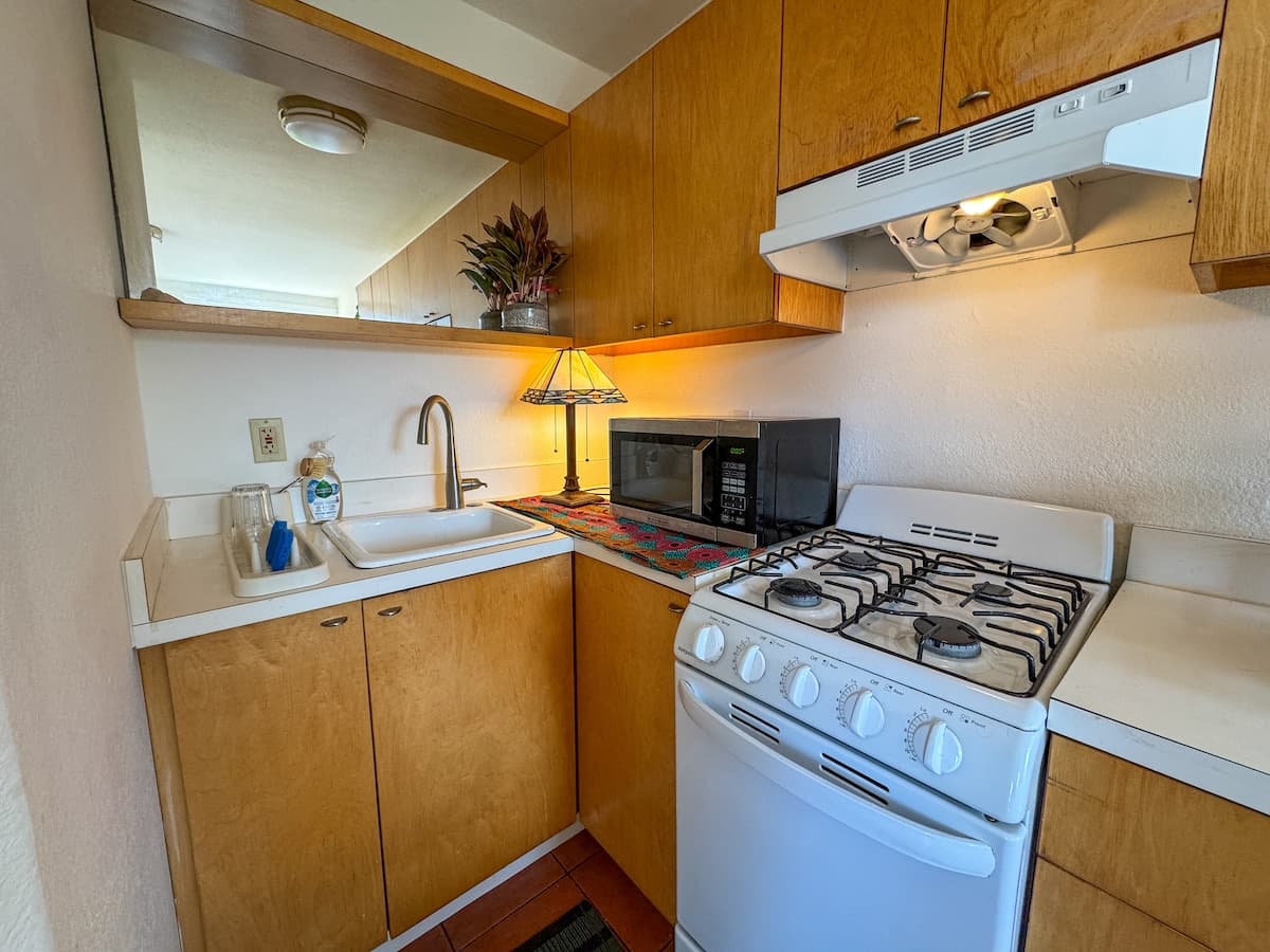 Oakland Hills Garden Studio with Private Patio - Photo 4