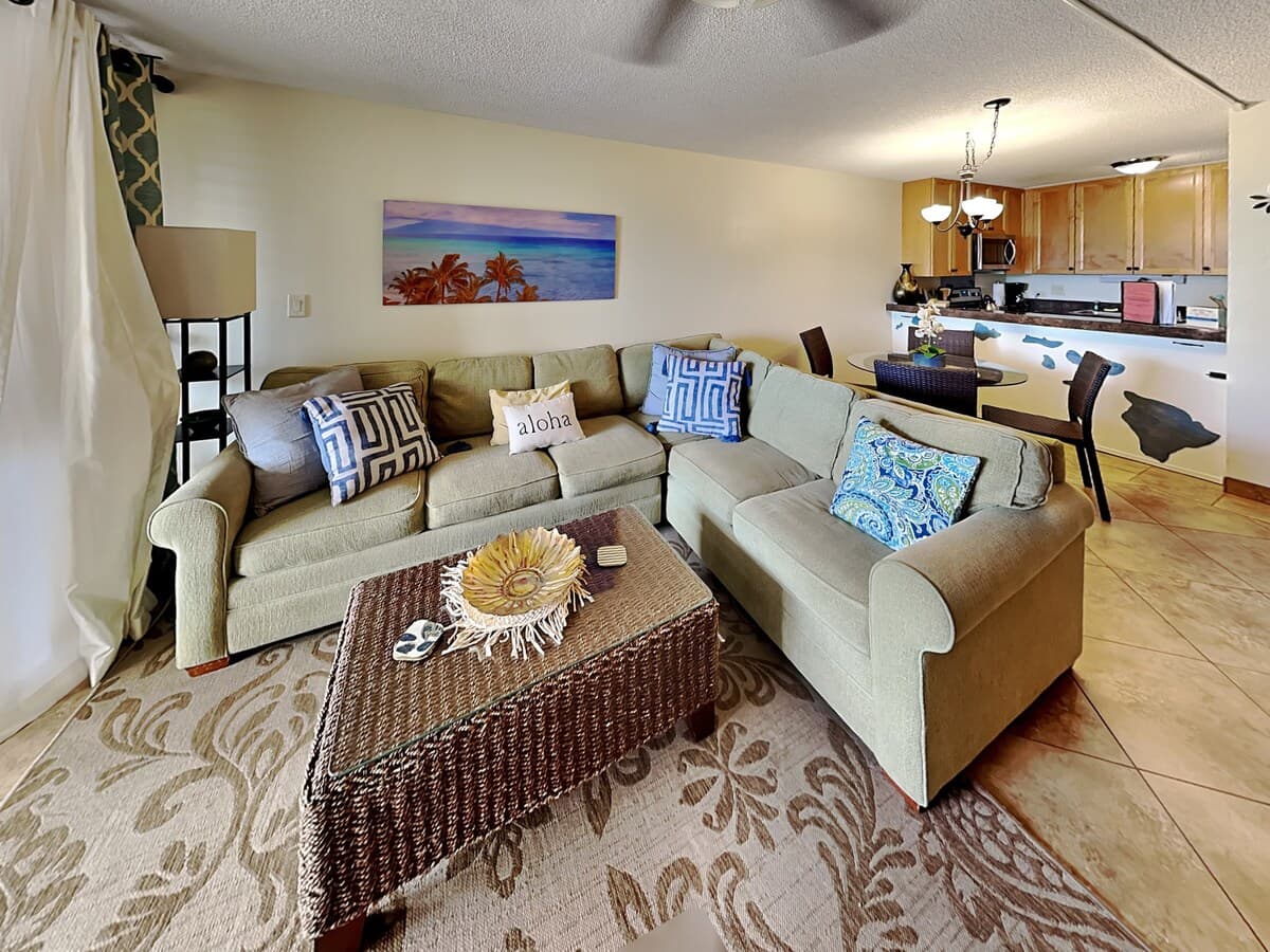 Condo in Kihei · ★4.5 · 1 bedroom · 2 beds · 2 baths - Photo 2