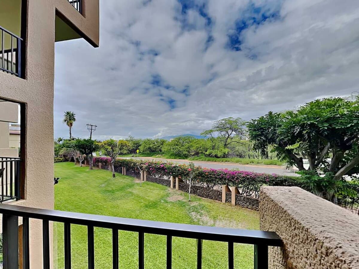 Condo in Kihei · ★4.5 · 1 bedroom · 2 beds · 2 baths - Photo 1