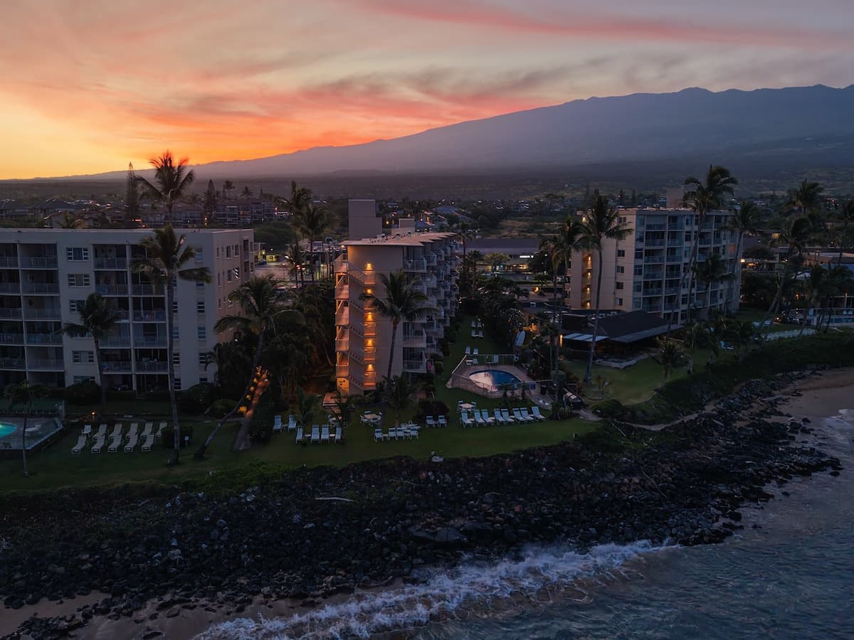 Condo in Kihei · ★4.94 · 2 bedrooms · 3 beds · 2 baths - Photo 3