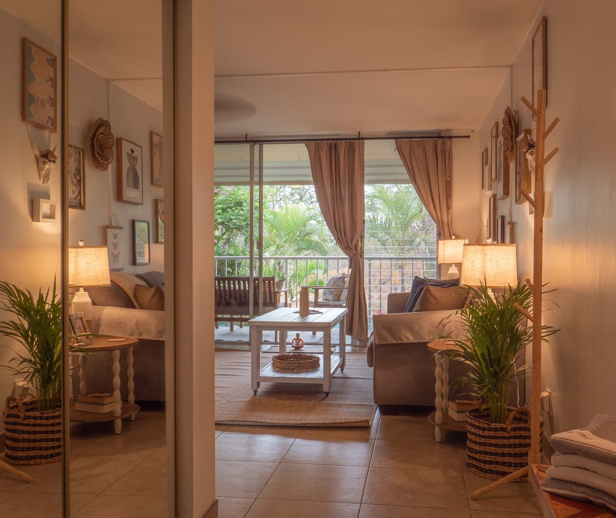 Condo in Kihei · ★4.93 · 1 bedroom · 2 beds · 1 private bath - Photo 3