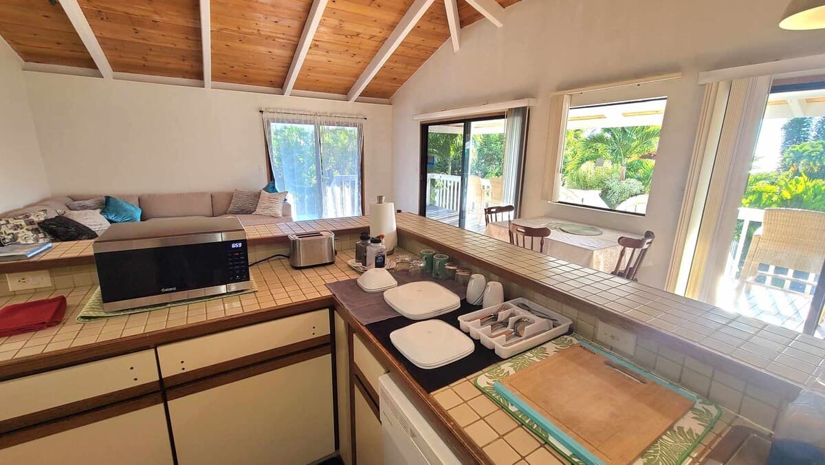 Home in Kailua-Kona · ★4.91 · 1 bedroom · 1 bed · 1 private bath - Photo 4