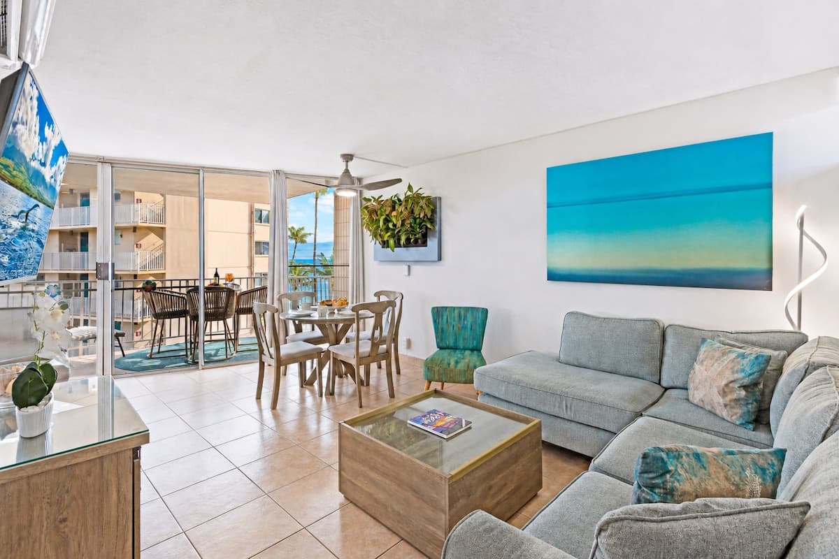 Condo in Kihei · ★4.94 · 2 bedrooms · 2 beds · 2 baths - Photo 5