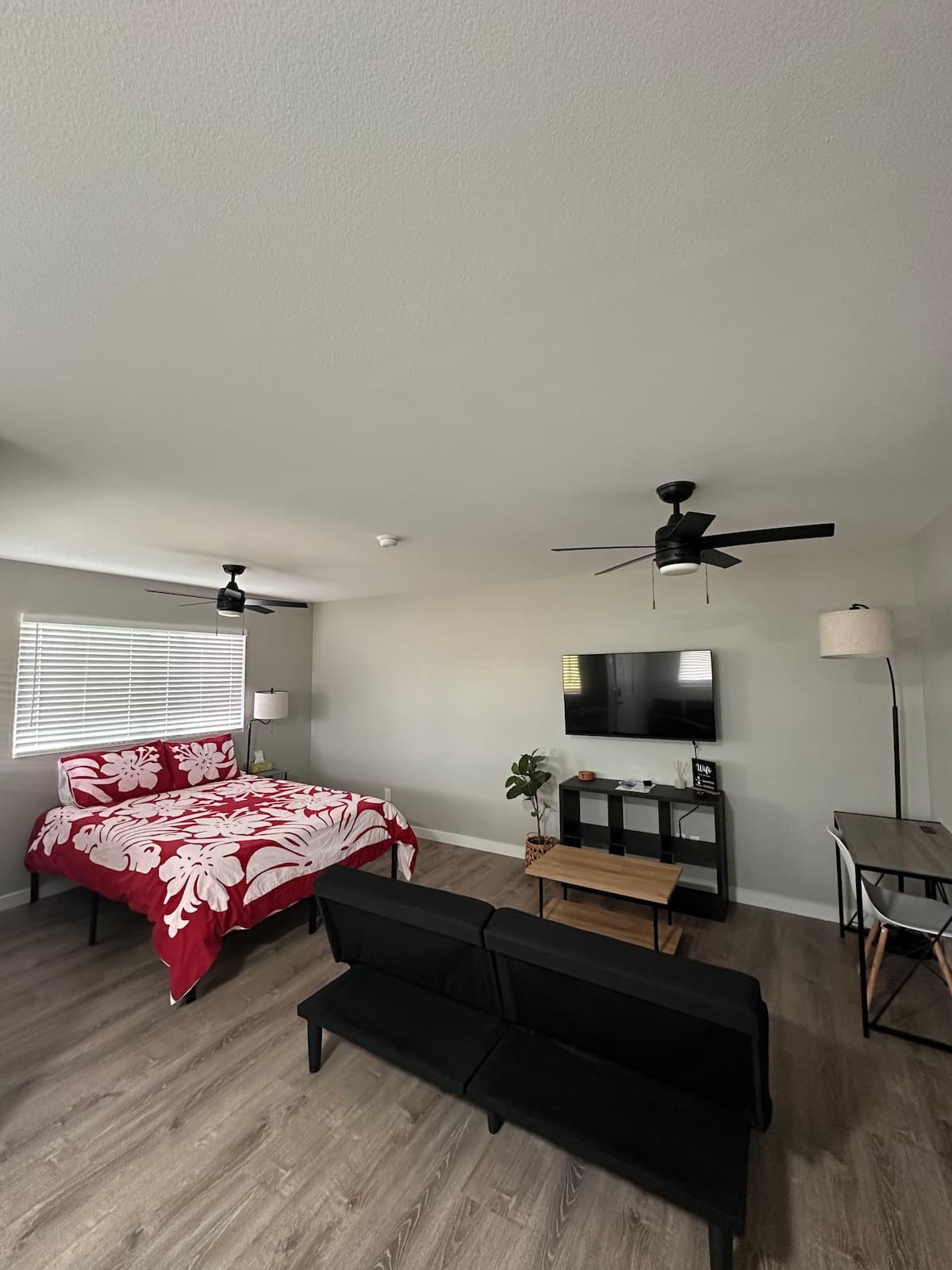 Home in Keaau · ★4.93 · 1 bedroom · 1 bed · 1 private bath - Photo 2