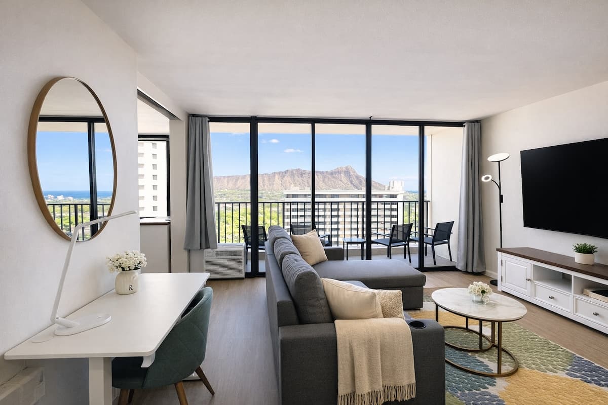 DiamondHead Ocean View Suite |Free Parking| 2Queen - Photo 2