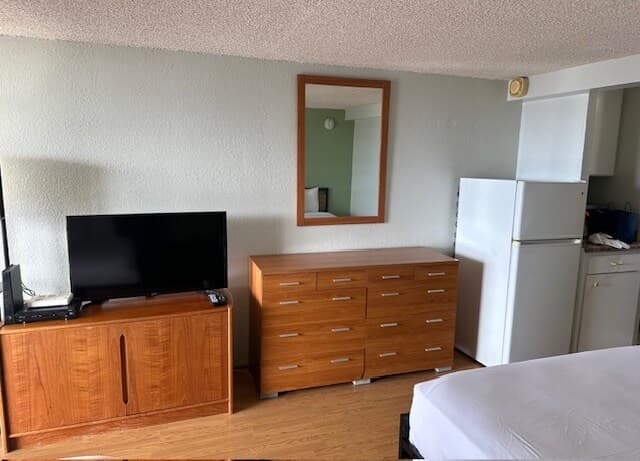 Stay Near Everything in Waikiki - 2 Studios - Photo 2
