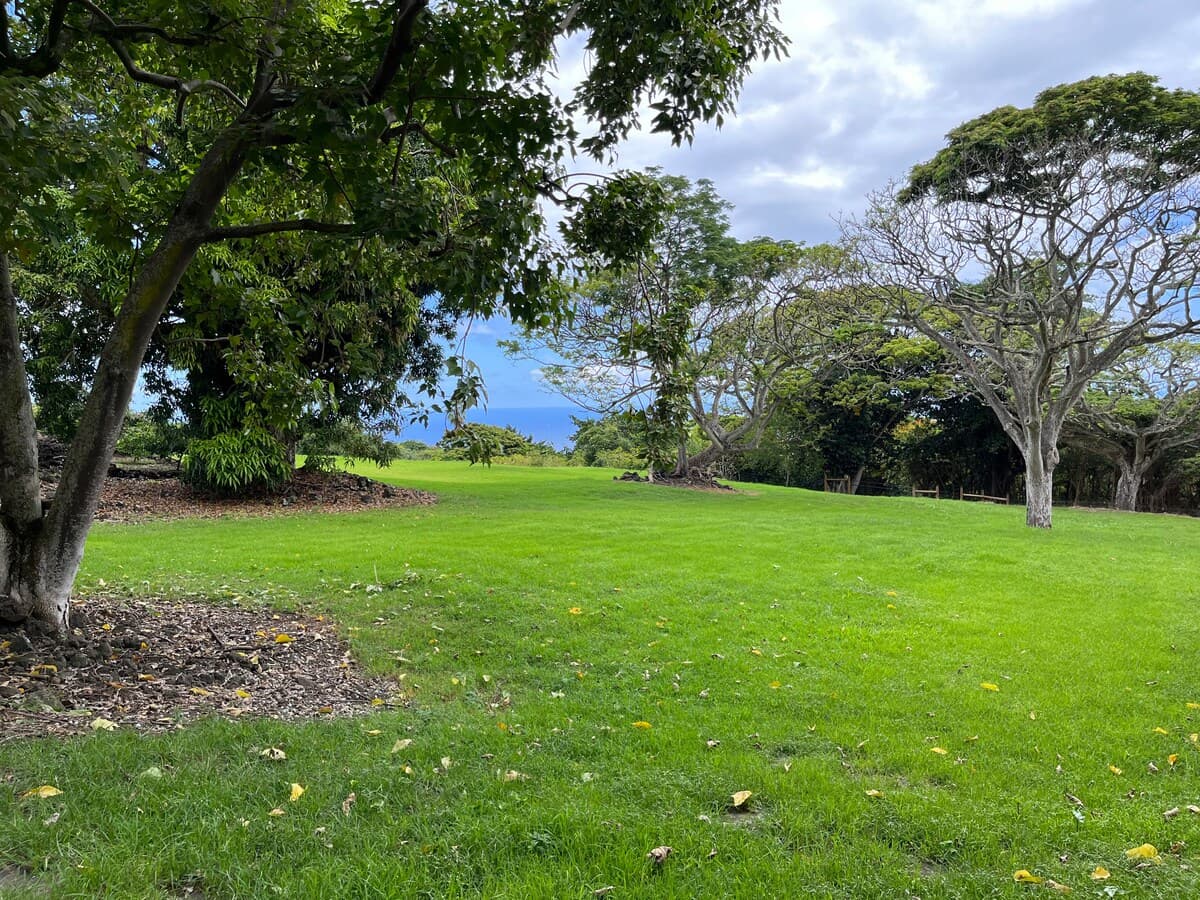 Home in Kailua-Kona · ★4.96 · 3 bedrooms · 3 beds · 2 baths - Photo 3