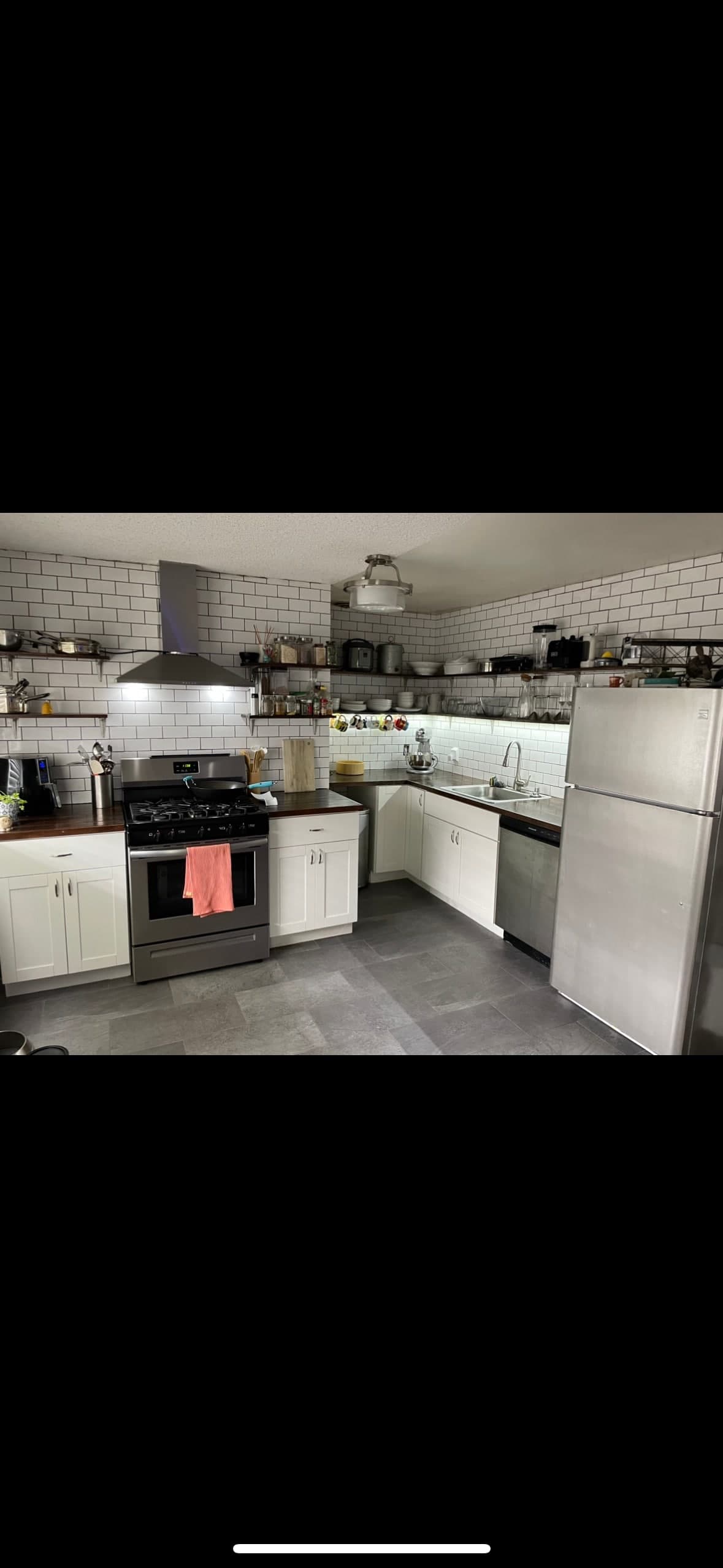 Beautiful Condo Near Downtown - Photo 1