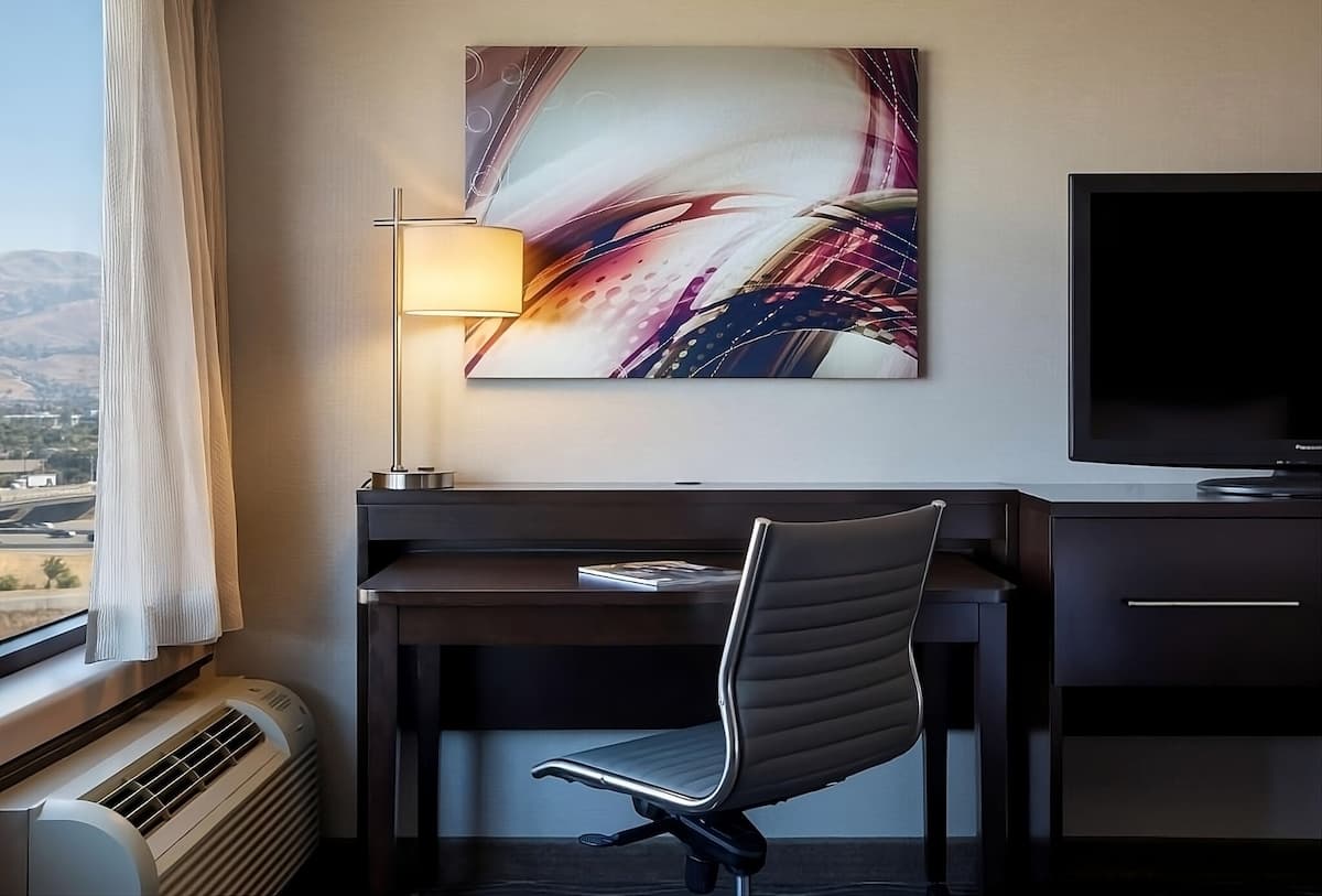 2 Hotel Rooms, Pool, EV Charger, Milpitas - Photo 3