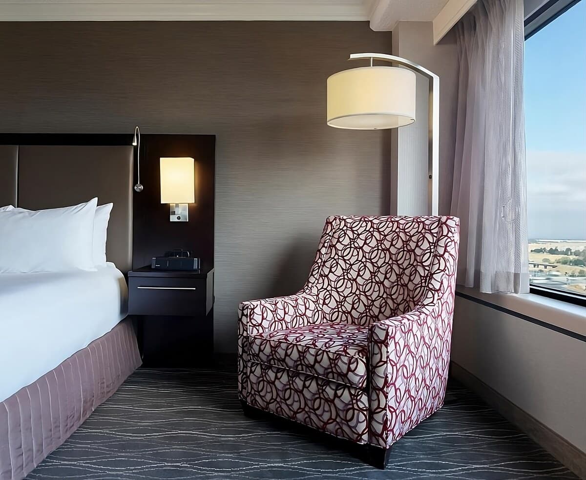 4 Hotel Rooms w/ Pool & Fitness Center - Photo 2