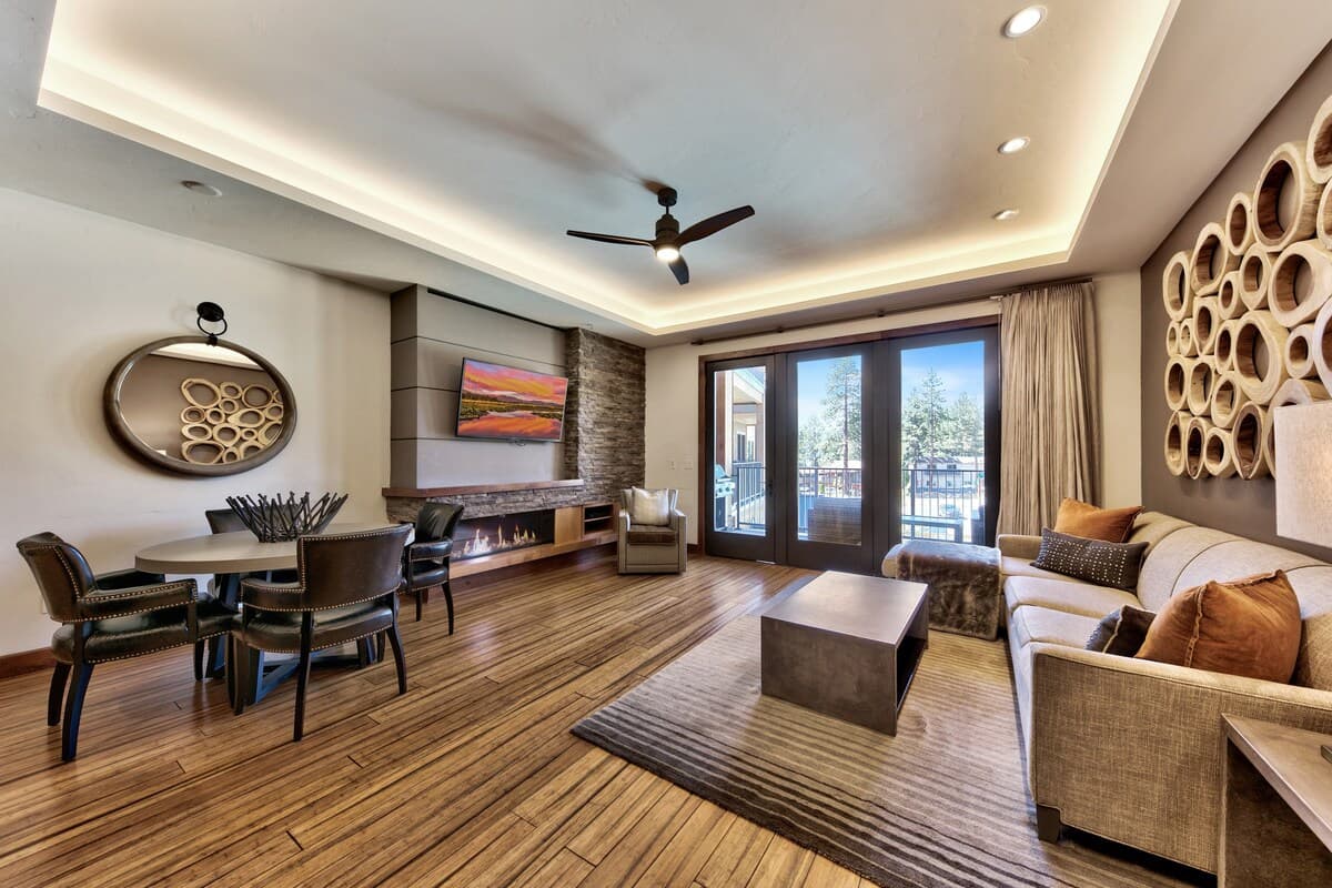 Luxury Zalanta Condo, Steps to Heavenly Gondola - Photo 3