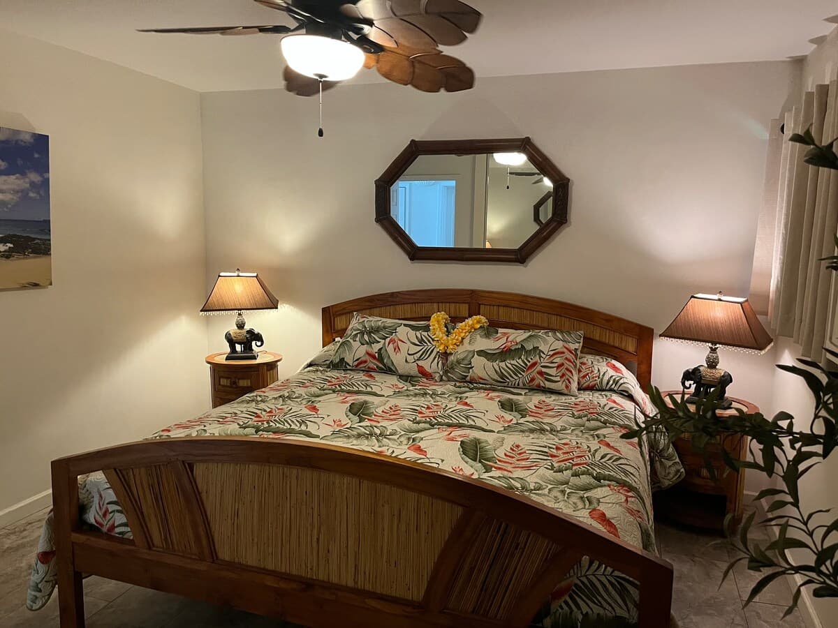 Condo in Kihei · ★4.63 · 1 bedroom · 1 bed · 1 bath - Photo 5