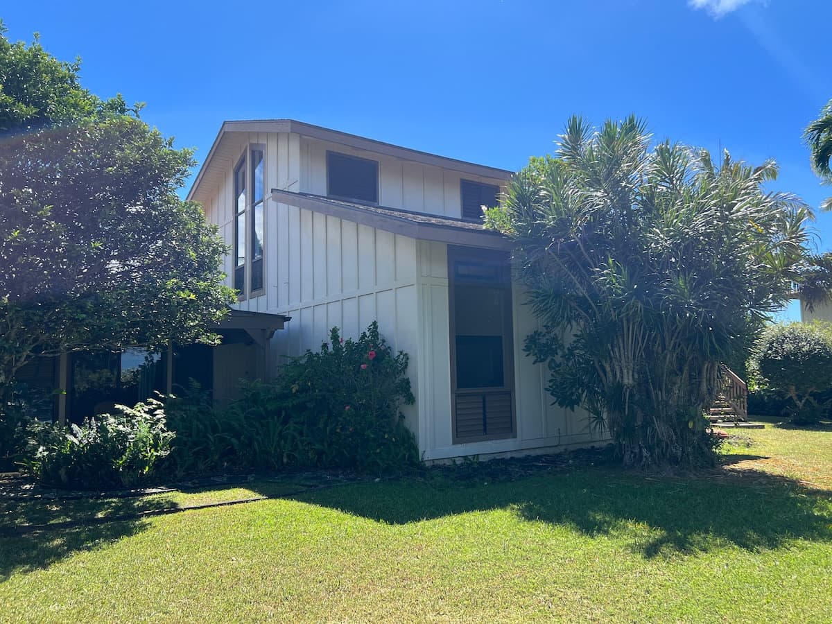 Home in Princeville · ★4.93 · 1 bedroom · 1 bed · 1.5 shared baths - Photo 1
