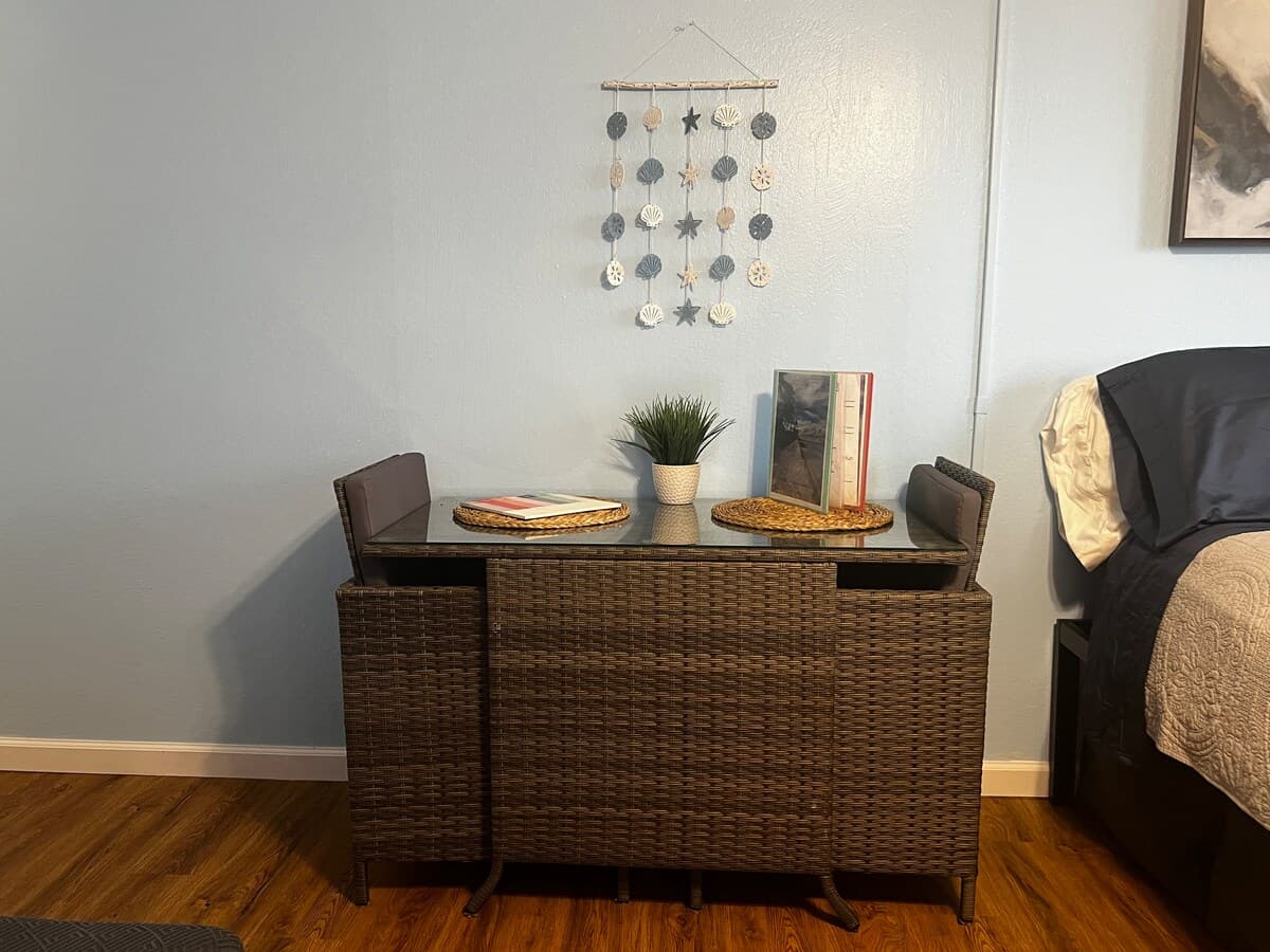 Condo in Honolulu · ★4.82 · Studio · 2 beds · 1 private bath - Photo 2