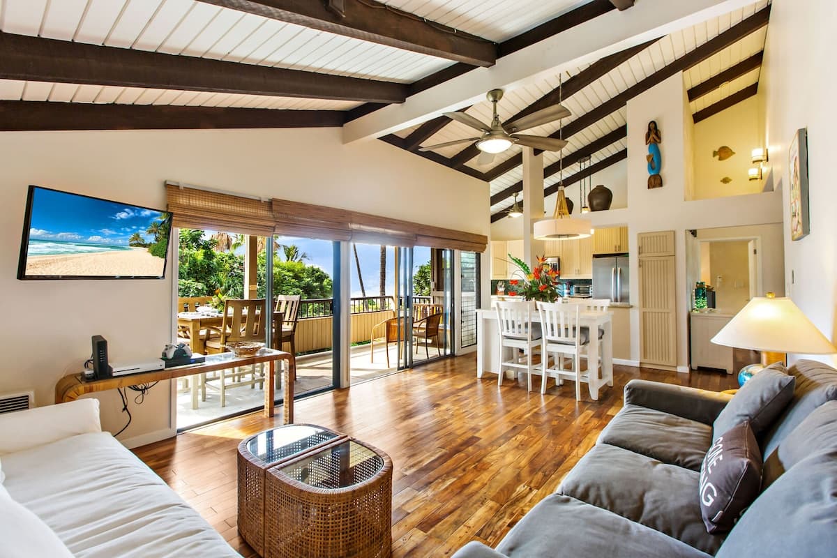 Condo in Kihei · ★5.0 · 2 bedrooms · 2 beds · 2 baths - Photo 3