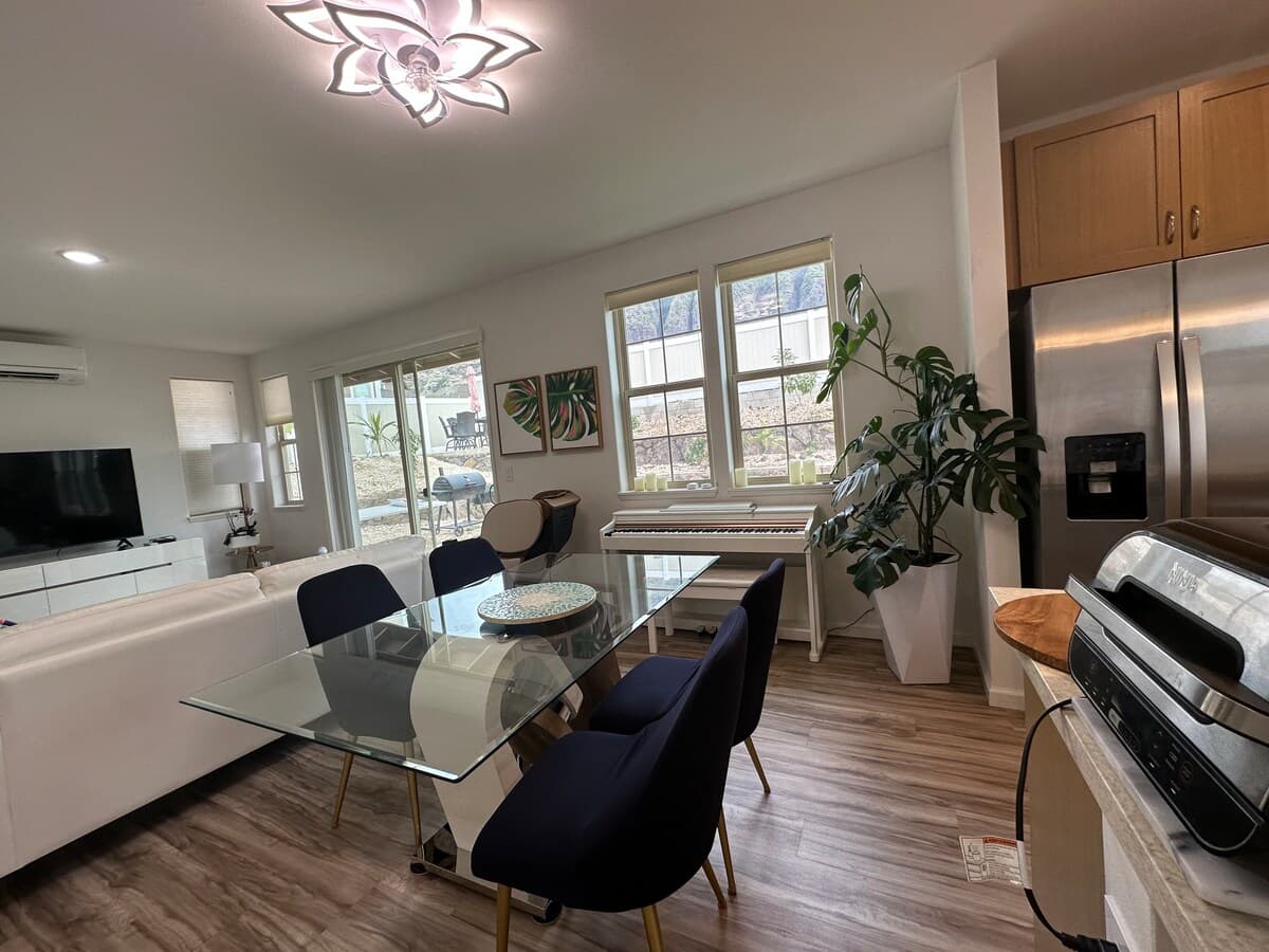 Home in Waianae · ★4.97 · 4 bedrooms · 6 beds · 2.5 private baths - Photo 4