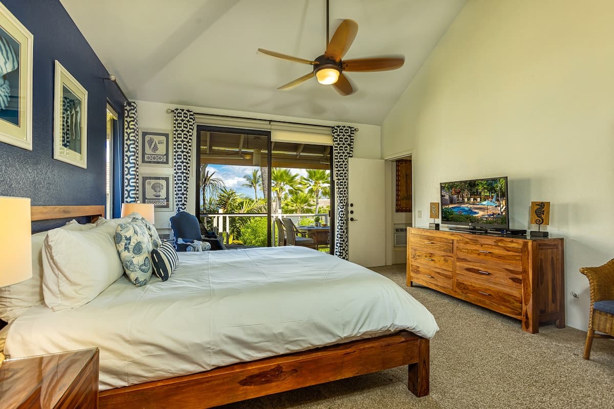 Condo in Wailea · ★4.77 · 2 bedrooms · 2 beds · 2 baths - Photo 3