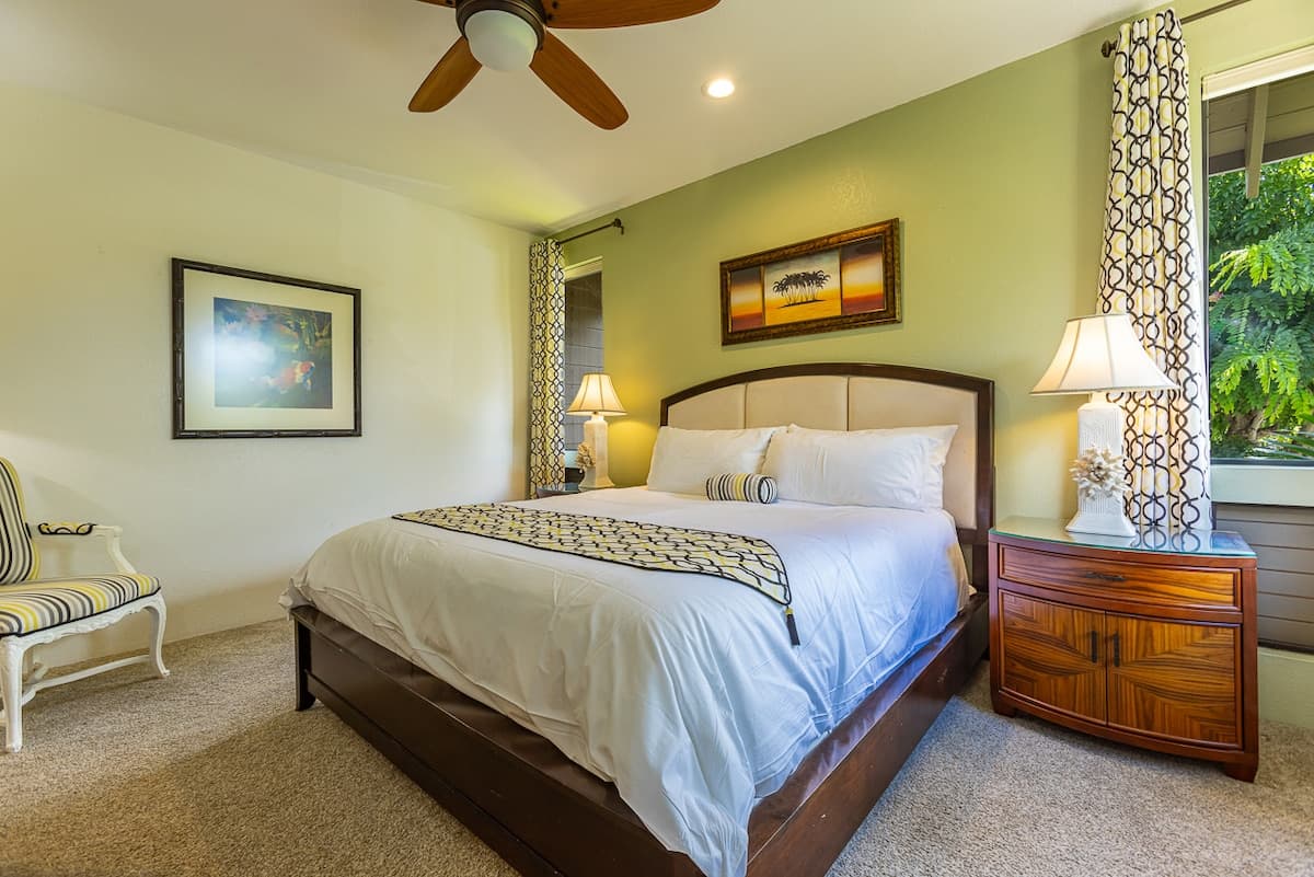 Condo in Wailea · ★4.77 · 2 bedrooms · 2 beds · 2 baths - Photo 4