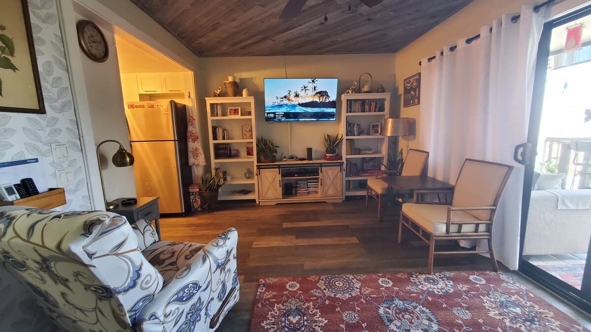Condo in Kailua-Kona · ★4.97 · 1 bedroom · 2 beds · 1 bath - Photo 3