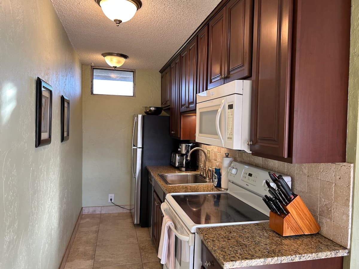 Condo in Kihei · ★4.93 · 1 bedroom · 3 beds · 2 baths - Photo 5