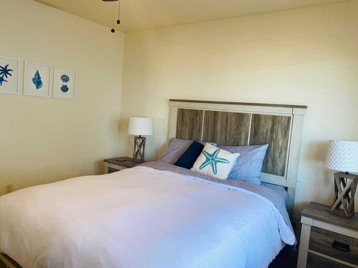 Ocean View Beach Duplex, Walk to Sand City Beach - Photo 2