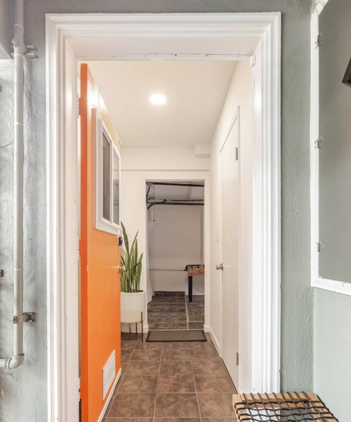Modern Sunnyside Apartment/Remote work friendly - Photo 3