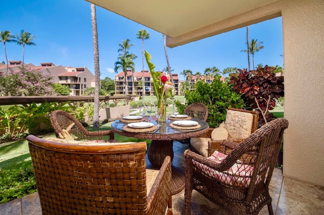 40% off price. Ocean view Steps from the beach. - Photo 3