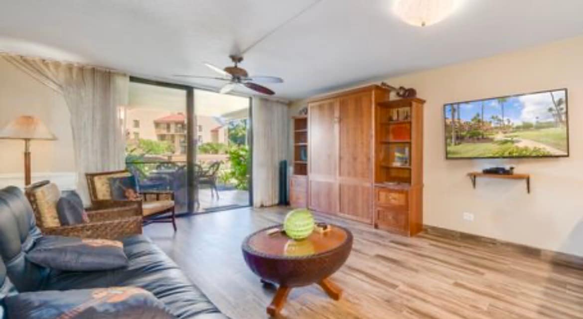 40% off price. Ocean view Steps from the beach. - Photo 2