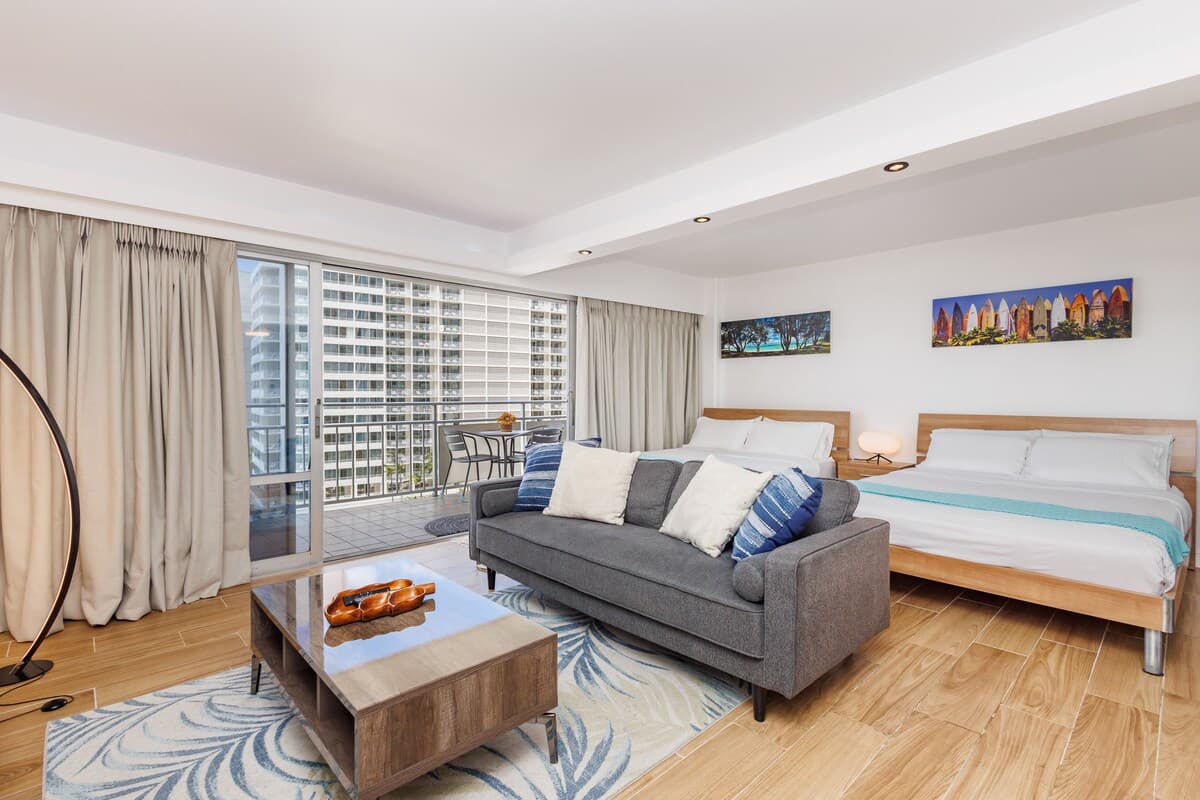 Condo in Honolulu · ★4.97 · 1 bedroom · 2 beds · 1 private bath - Photo 1