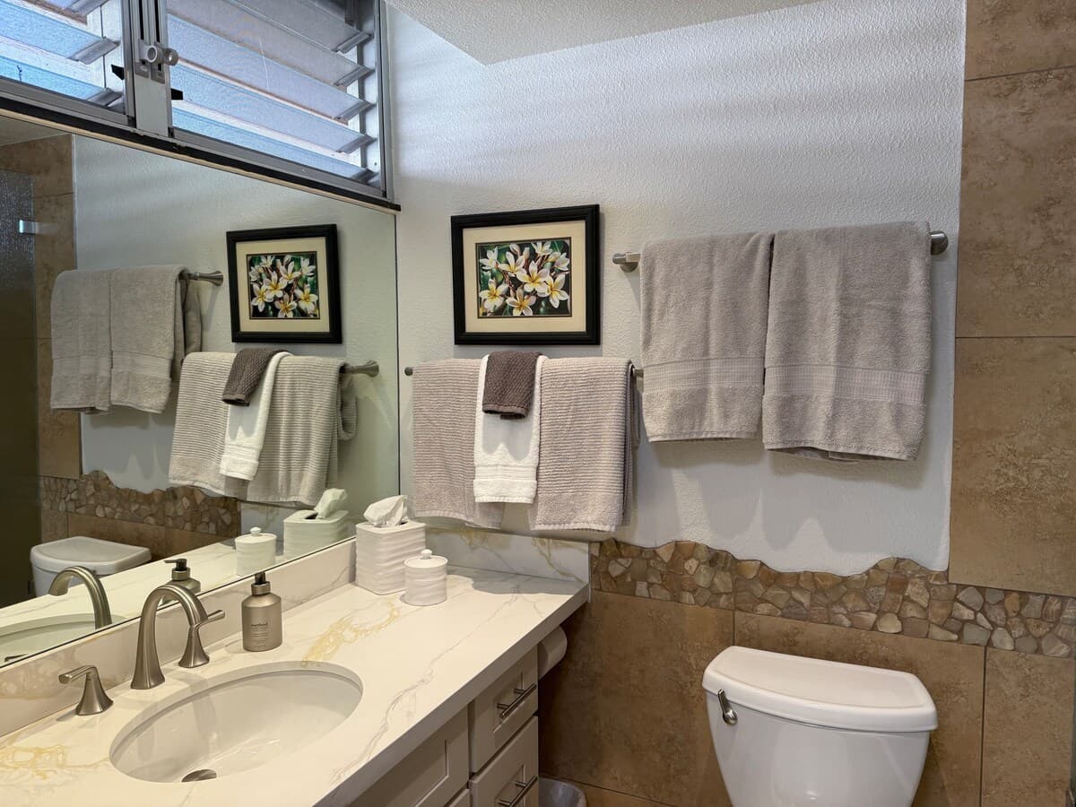 Condo in Lahaina · ★4.88 · Studio · 1 bed · 1 private bath - Photo 5