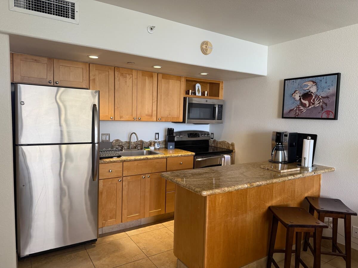 Condo in Lahaina · ★4.88 · Studio · 1 bed · 1 private bath - Photo 3