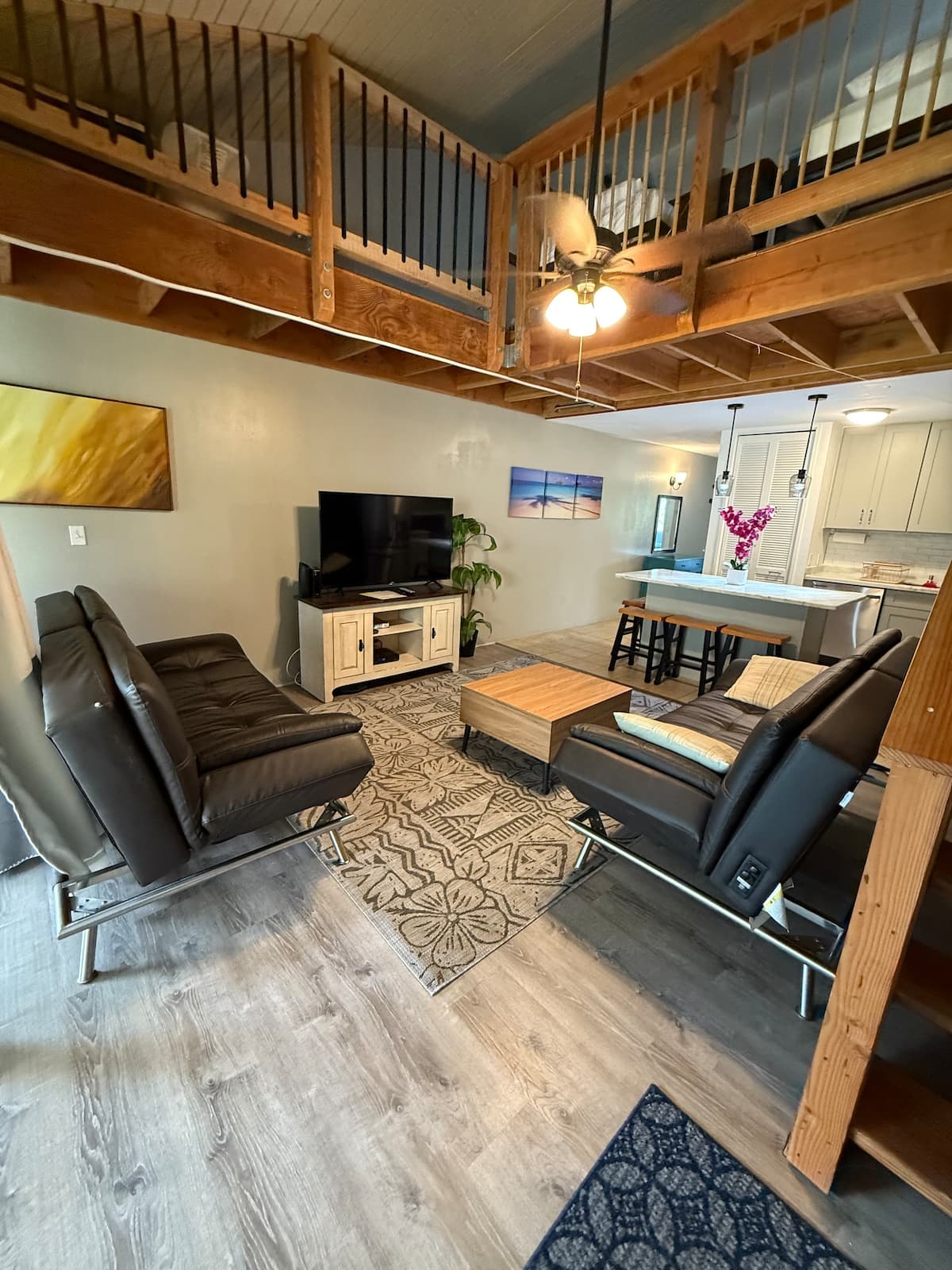 Turtle Bay Getaway 2BD+ Loft - Photo 3