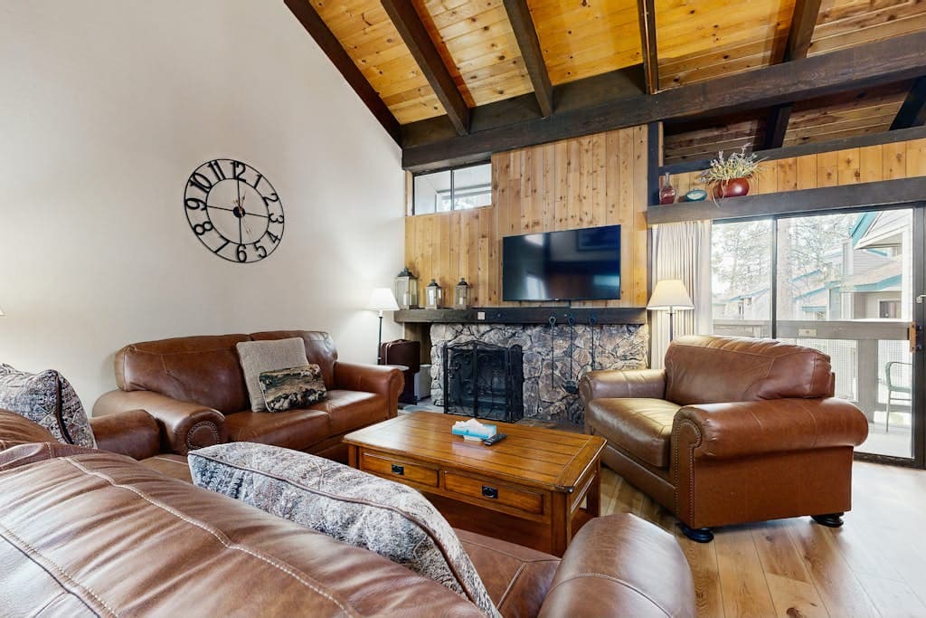 Lakeland Village Townhome with Lake Views & Loft - Photo 2