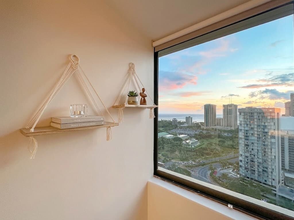 Stunning Ocean View Waikiki Studio 30F B - Photo 3