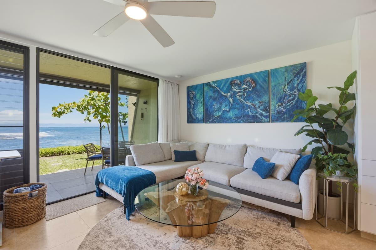Condo in Lahaina · ★4.87 · 1 bedroom · 1 bed · 1 bath - Photo 2